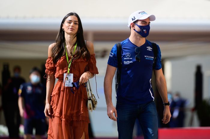 Nicholas Latifi, Williams, con su novia Sandra Dziwiszek