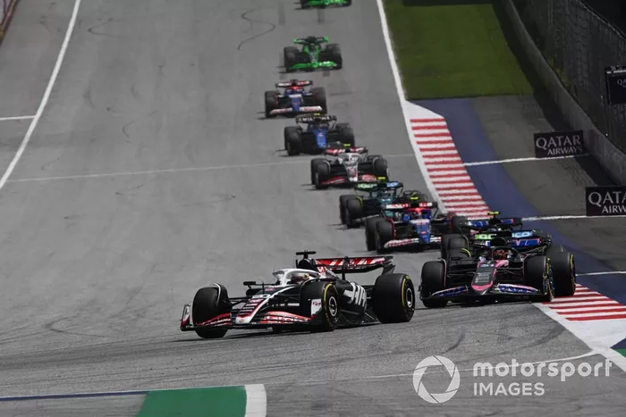 Kevin Magnussen, Haas VF-24, Esteban Ocon, Alpine A524, Lance Stroll, Aston Martin AMR24