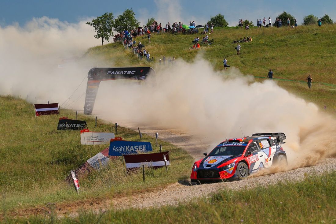 Andreas Mikkelsen, Hyundai World Rally Team