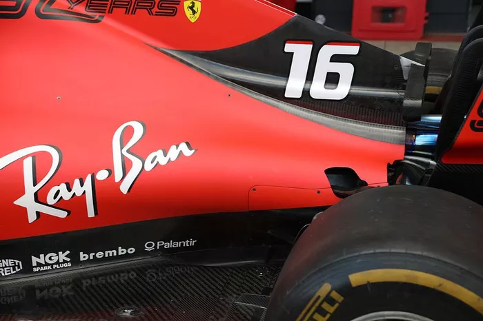 Detalle trasero de Charles Leclerc, Ferrari SF90