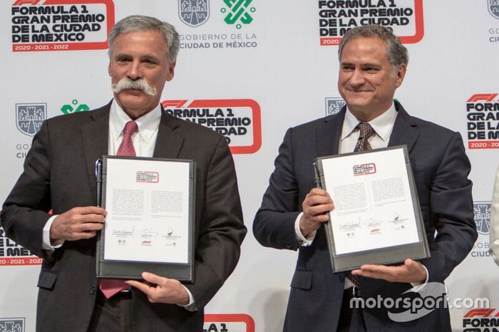 Chase Carey, presidente de Fórmula Uno y el presidente de Alejandro Soberón, CIE