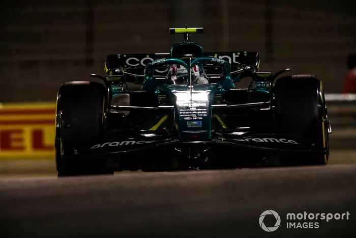 Nico Hulkenberg, Aston Martin AMR22
