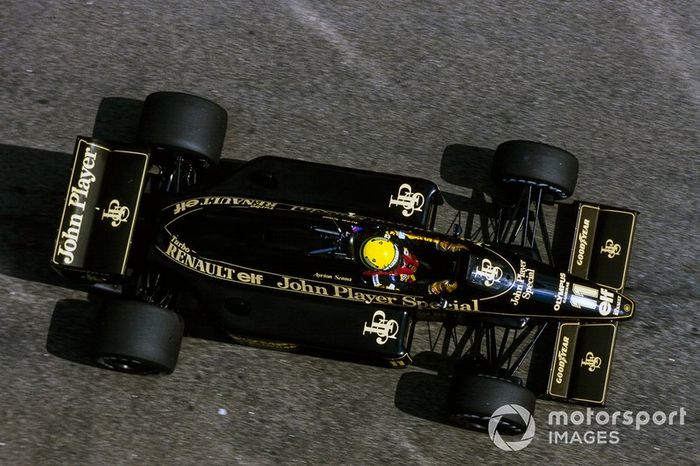 Ayrton Senna - Lotus 97T Renault z elementami Lotusa 98T
