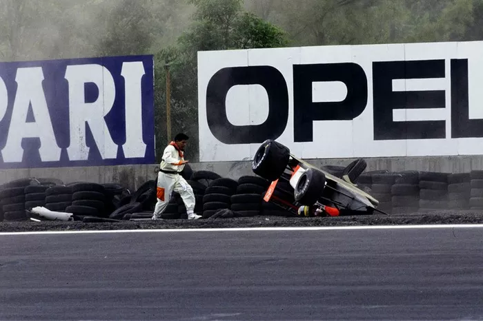Allí fue donde Senna protagonizó uno de los accidentes más fuertes de su carrera, en 1991, durante los entrenamientos libres.