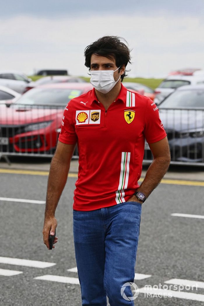 Carlos Sainz Jr., Ferrari