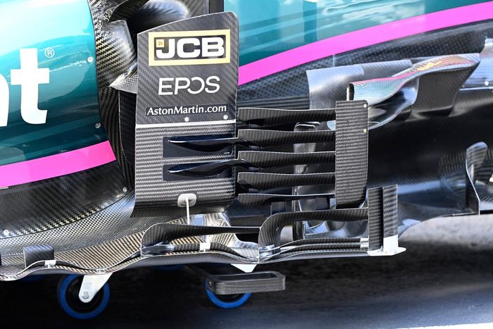 Detalle lateral del Aston Martin AMR21