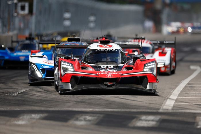#93 Acura Meyer Shank Racing w/Curb Agajanian Acura ARX-06: Renger Van Der Zande, Nick Yelloly