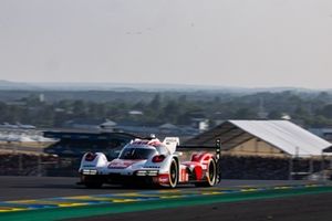 #6 Porsche Penske Motorsport Porsche 963: Kevin Estre, Laurens Vanthoor, Matt Campbell