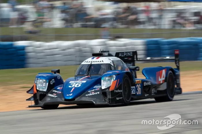 #36 Signatech Alpine Matmut Alpine A470: Nicolas Lapierre, Andre Negrao, Pierre Thiriet