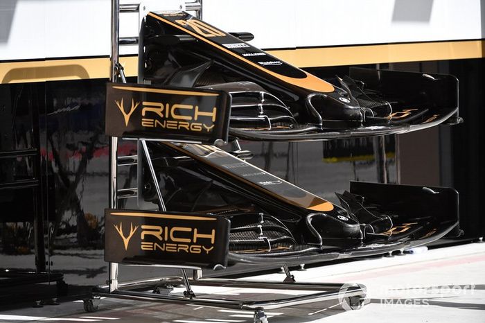 Haas F1 Team VF-19