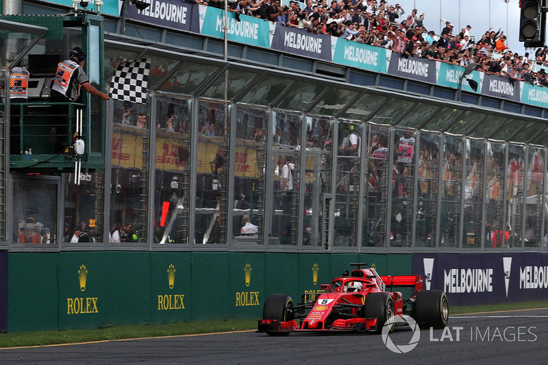 Финиш: Себастьян Феттель, Ferrari SF71H