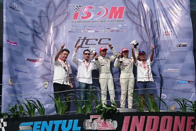 Podium ITCC 1600 Max: Demas Agil, Toyota Team Indonesia, Alinka Hardianti, Toyota Team Indonesia