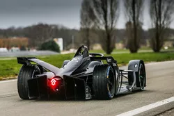 DS E-TENSE FE 19