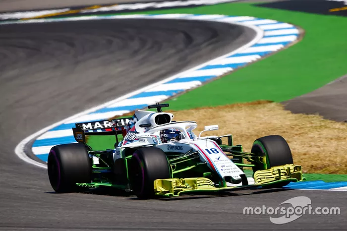 Lance Stroll, Williams FW41, drives with aero paint