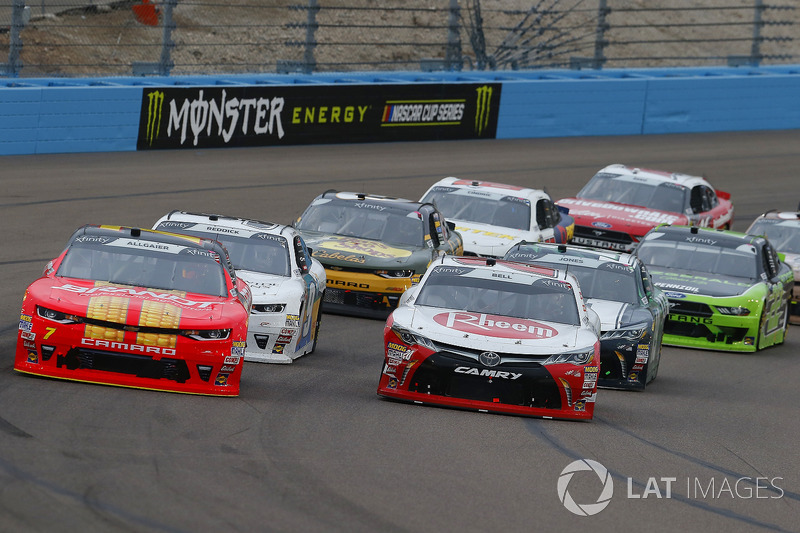 Christopher Bell, Joe Gibbs Racing, Toyota Camry Rheem and Justin Allgaier, JR Motorsports, Chevrolet Camaro BRANDT Professional Agriculture