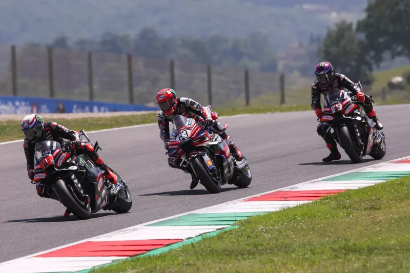 Marco Bezzecchi, Aprilia Racing