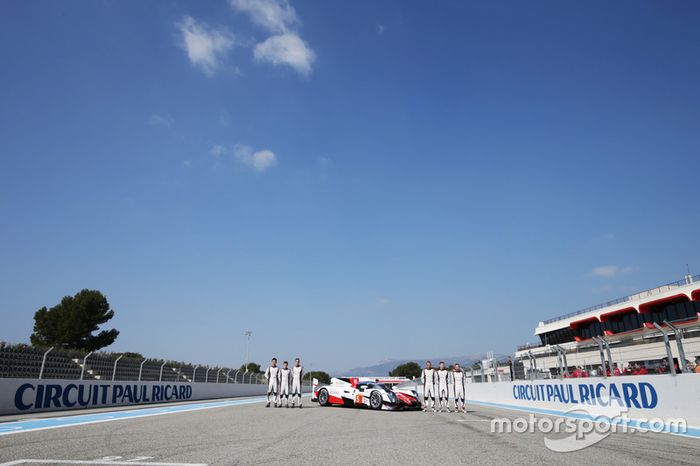 Toyota Racing: Stephane Sarrazin, Sebastien Buemi, Mike Conway, Anthony Davidson, Kazuki Nakajima, Kamui Kobayashi