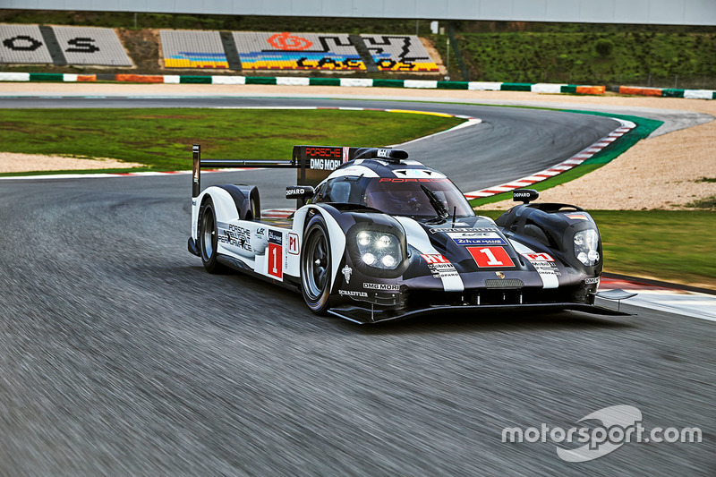 #1 Porsche Team Porsche 919 Hybrid: Timo Bernhard, Mark Webber, Brendon Hartley