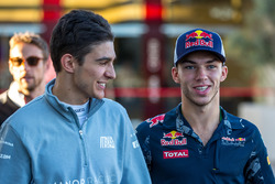 Esteban Ocon, Manor Racing avec Pierre Gasly, troisième pilote Red Bull Racing