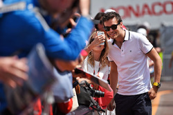 Джоліон Палмер, Renault Sport F1 Team with fans