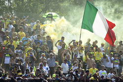 Valentino Rossi, Yamaha Factory Racing, fans