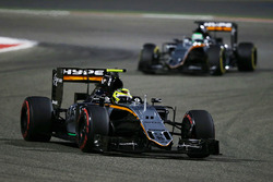Sergio Pérez, Sahara Force India F1 VJM09, précède son équipier Nico Hulkenberg, Sahara Force India F1 VJM09