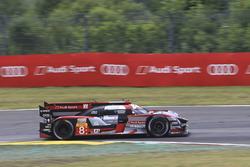 #8 Audi Sport Team Joest Audi R18 e-tron quattro: Lucas di Grassi, Loic Duval, Oliver Jarvis