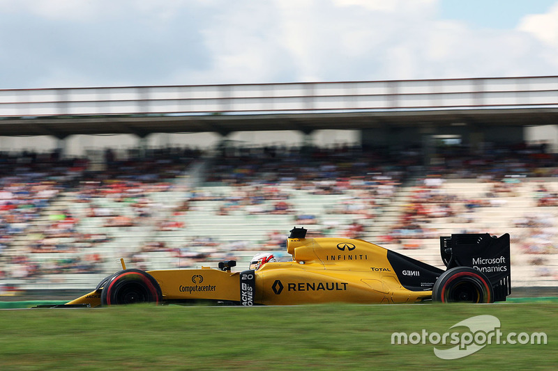 16: Kevin Magnussen, Renault Sport F1 Team RS16