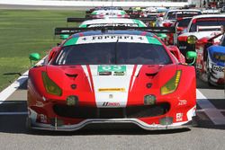 #63 Scuderia Corsa Ferrari 488 GT3: Christina Nielsen, Alessandro Balzan, Sam Bird, Matteo Cressoni