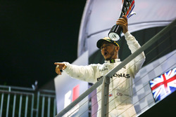 Podium: race winner Lewis Hamilton, Mercedes AMG F1