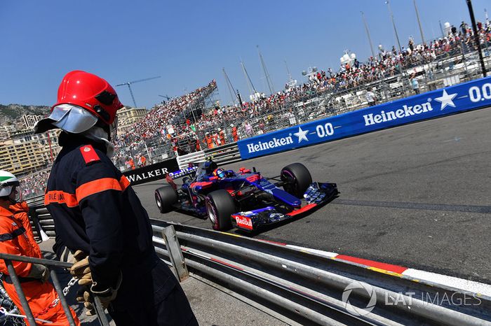 Carlos Sainz Jr., Scuderia Toro Rosso STR12