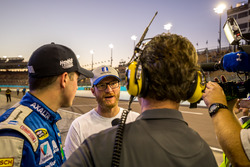 Polesitter Alex Bowman, Hendrick Motorsports Chevrolet with Dale Earnhardt Jr., Hendrick Motorsports
