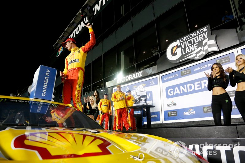 Ganador Joey Logano, Team Penske, Ford Mustang Shell Pennzoil