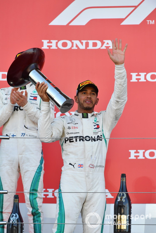 Lewis Hamilton újabb győzelme, ezúttal Szuzukában