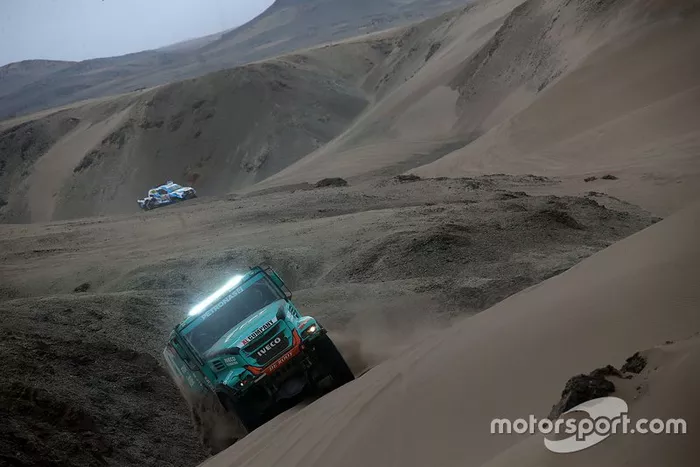 #513 Team De Rooy Iveco: Maurik van den Heuvel, Martijn van Rooij, Peter Kuijpers      