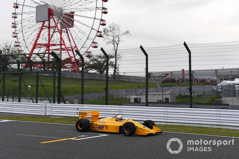 Сатору Накаджима, Lotus 100T, Legends F1 30th Anniversary Lap Demonstration