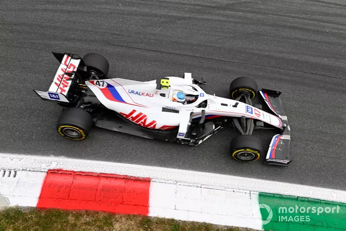 Mick Schumacher, Haas VF-21