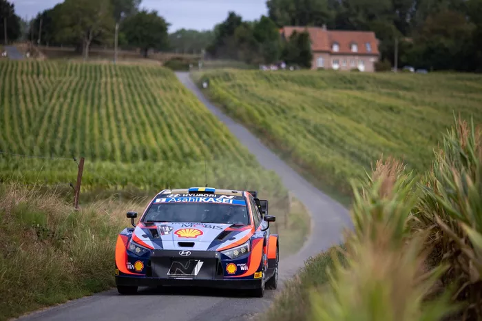 Oliver Solberg, Elliott Edmondson, Hyundai World Rally Team Hyundai i20 N Rally1