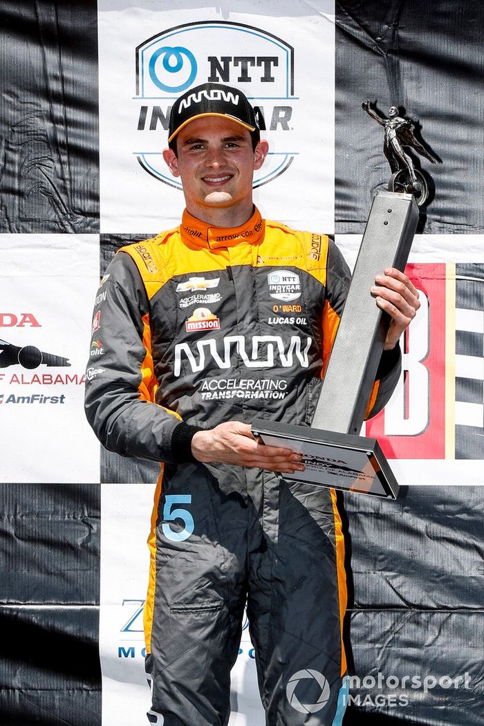 Podio: ganador Patricio O'Ward, Arrow McLaren SP Chevrolet