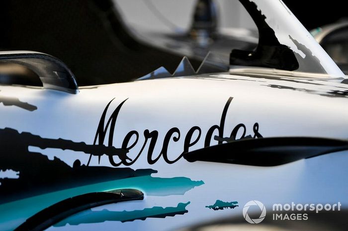 Detalle de la decoración del Mercedes AMG F1 W10 