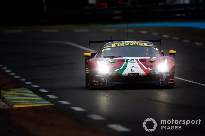 #71 AF Corse, Ferrari 488 GTE: Sam Bird, Davide Rigon, Miguel Molina 