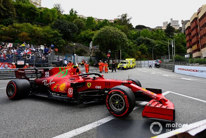 Carlos Sainz Jr., Ferrari SF21