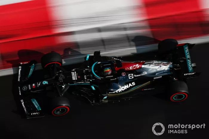 Lewis Hamilton, Mercedes W12