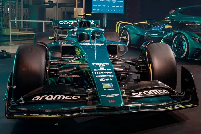 Presentación Aston Martin Racing AMR22 detalles