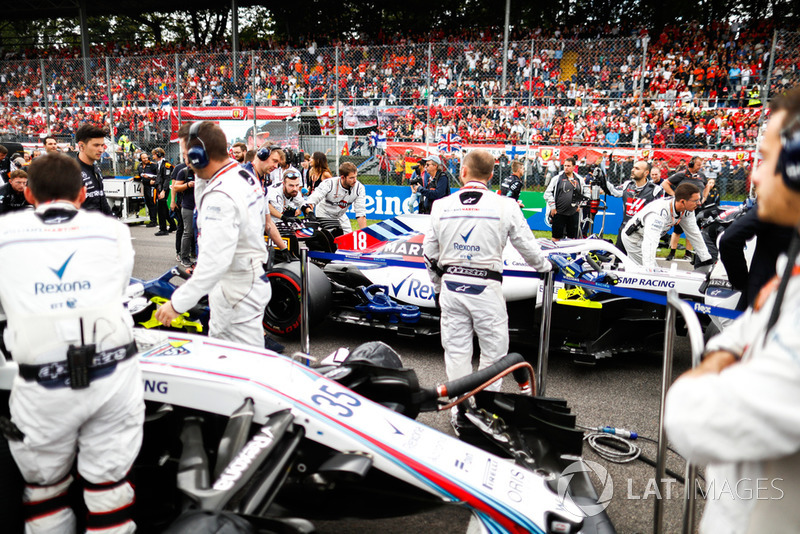 The Williams team on the grid