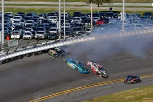 Kyle Larson, Chip Ganassi Racing, Chevrolet Camaro AdventHealth and Chase Elliott, Hendrick Motorsports, Chevrolet Camaro Mountain Dew Zero Sugar and Erik Jones, Joe Gibbs Racing, Toyota Camry Sports Clips wreck