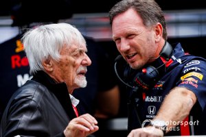 Bernie Ecclestone, Presidente Emiritus de Fórmula 1, y Christian Horner, Director, Red Bull Racing