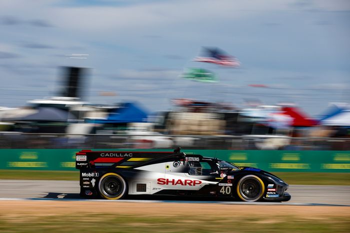 #40 Cadillac Wayne Taylor Racing Cadillac V-Series.R: Jordan Taylor, Louis Deletraz, Colton Herta