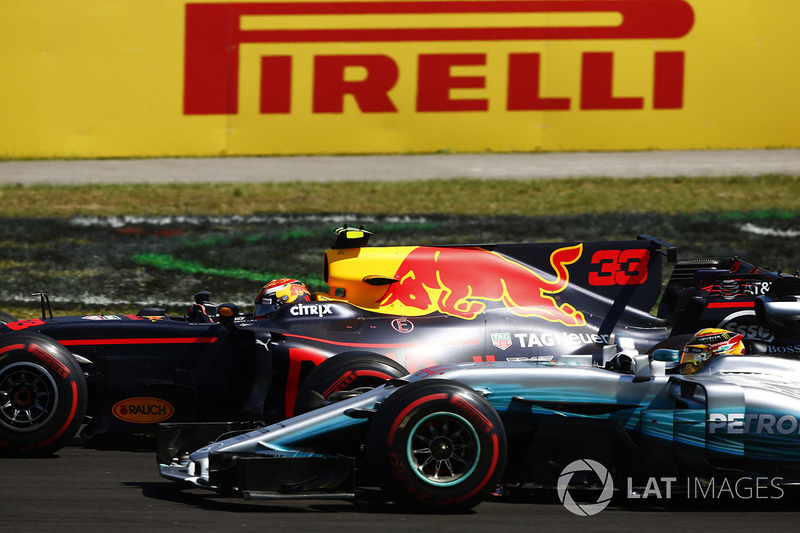 Max Verstappen, Red Bull Racing RB13, Lewis Hamilton, Mercedes AMG F1 W08