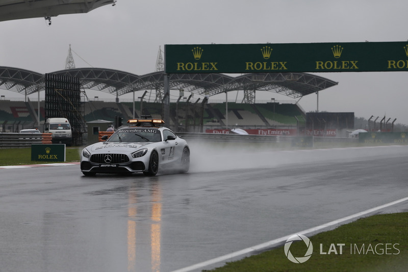 Safety car on track